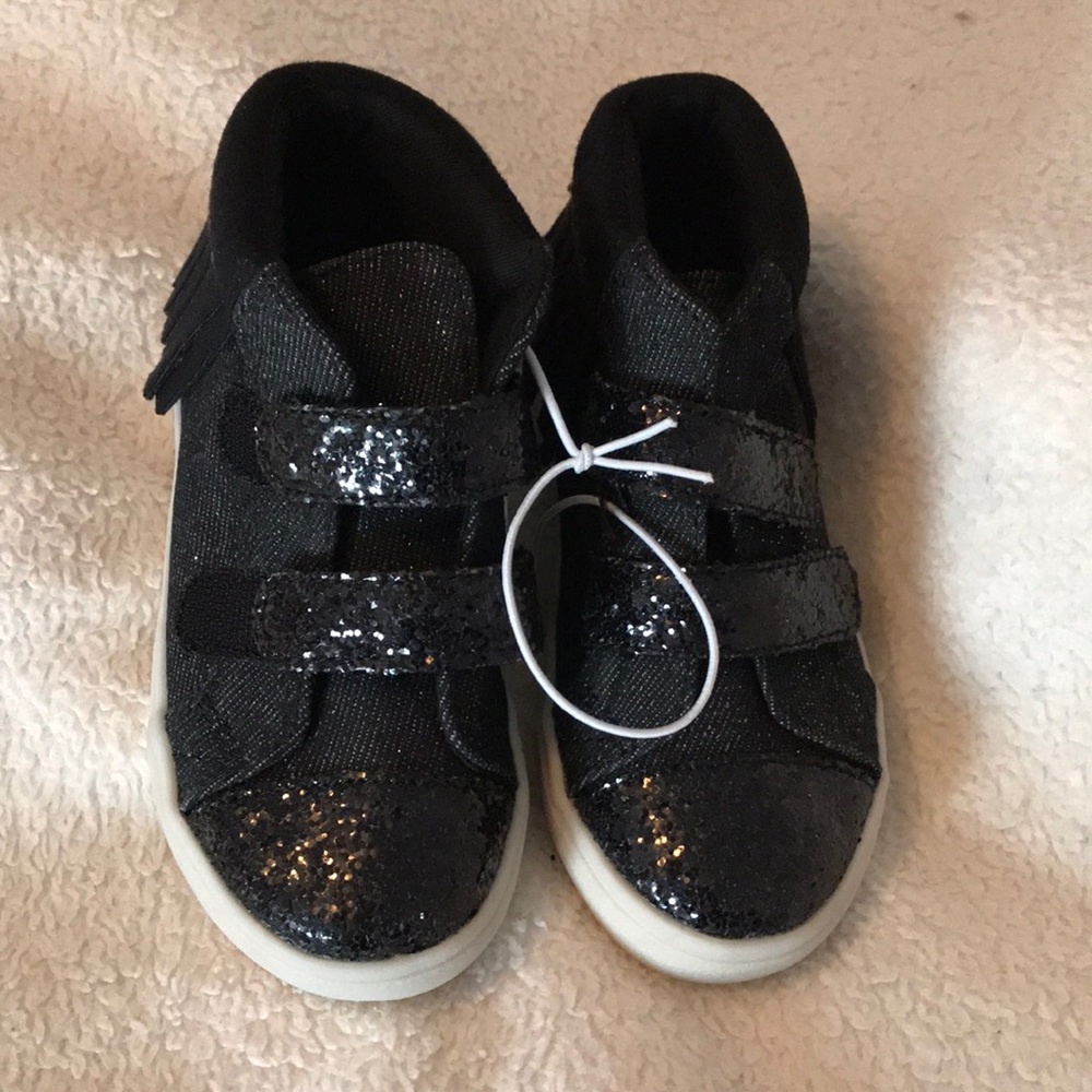 Toddler girls size 8 shoe